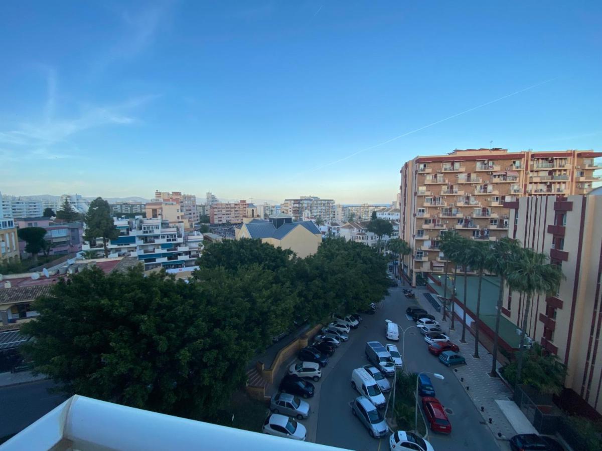 Apt Centrico Con Vistas Y Piscinas 贝纳尔马德纳 外观 照片