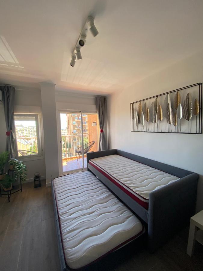 Apt Centrico Con Vistas Y Piscinas 贝纳尔马德纳 外观 照片