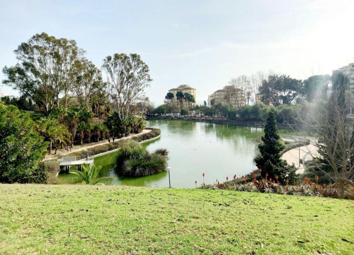Apt Centrico Con Vistas Y Piscinas 贝纳尔马德纳 外观 照片